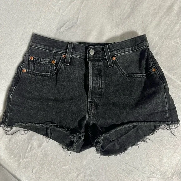 Levi's Black and Light Blue Denim Cutoffs - Picture 3 of 3